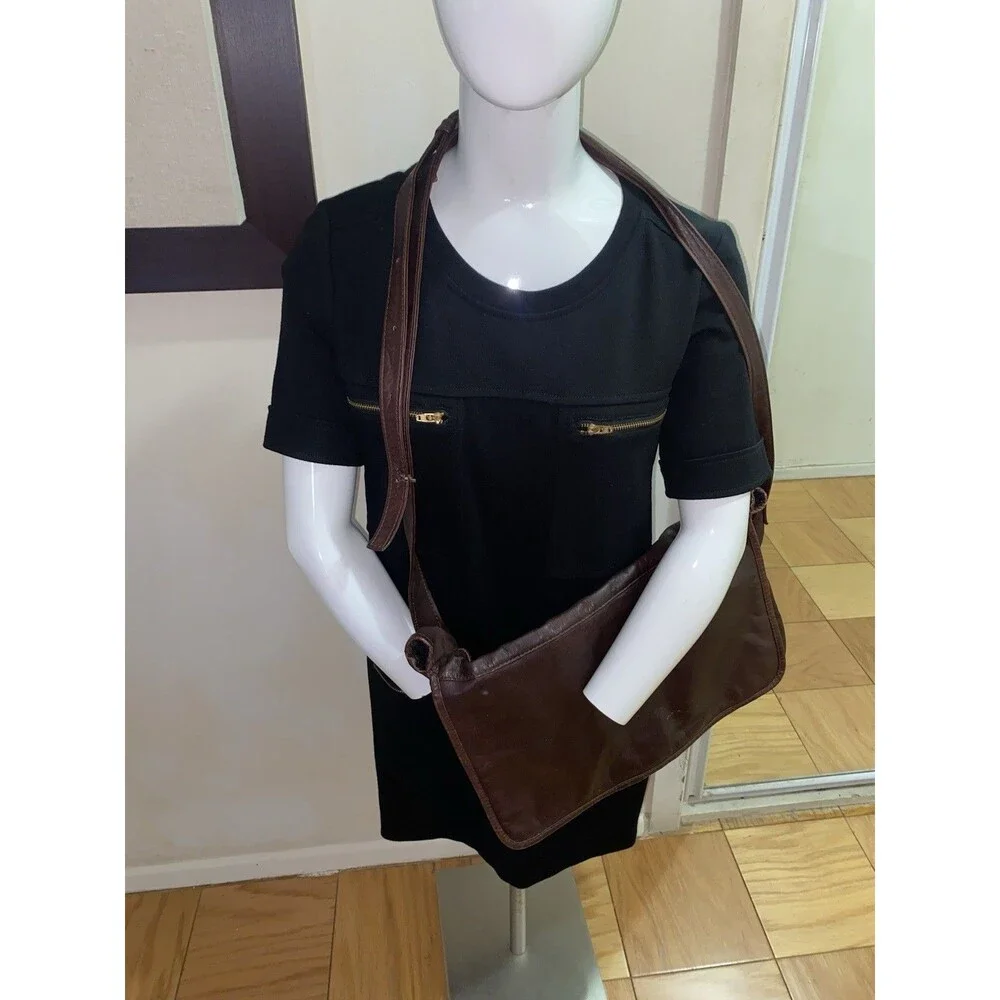 FRYE 100% Genuine Leather Messenger Bag, Dark Brown (Unisex) Butter Soft Strap - Picture 13 of 15